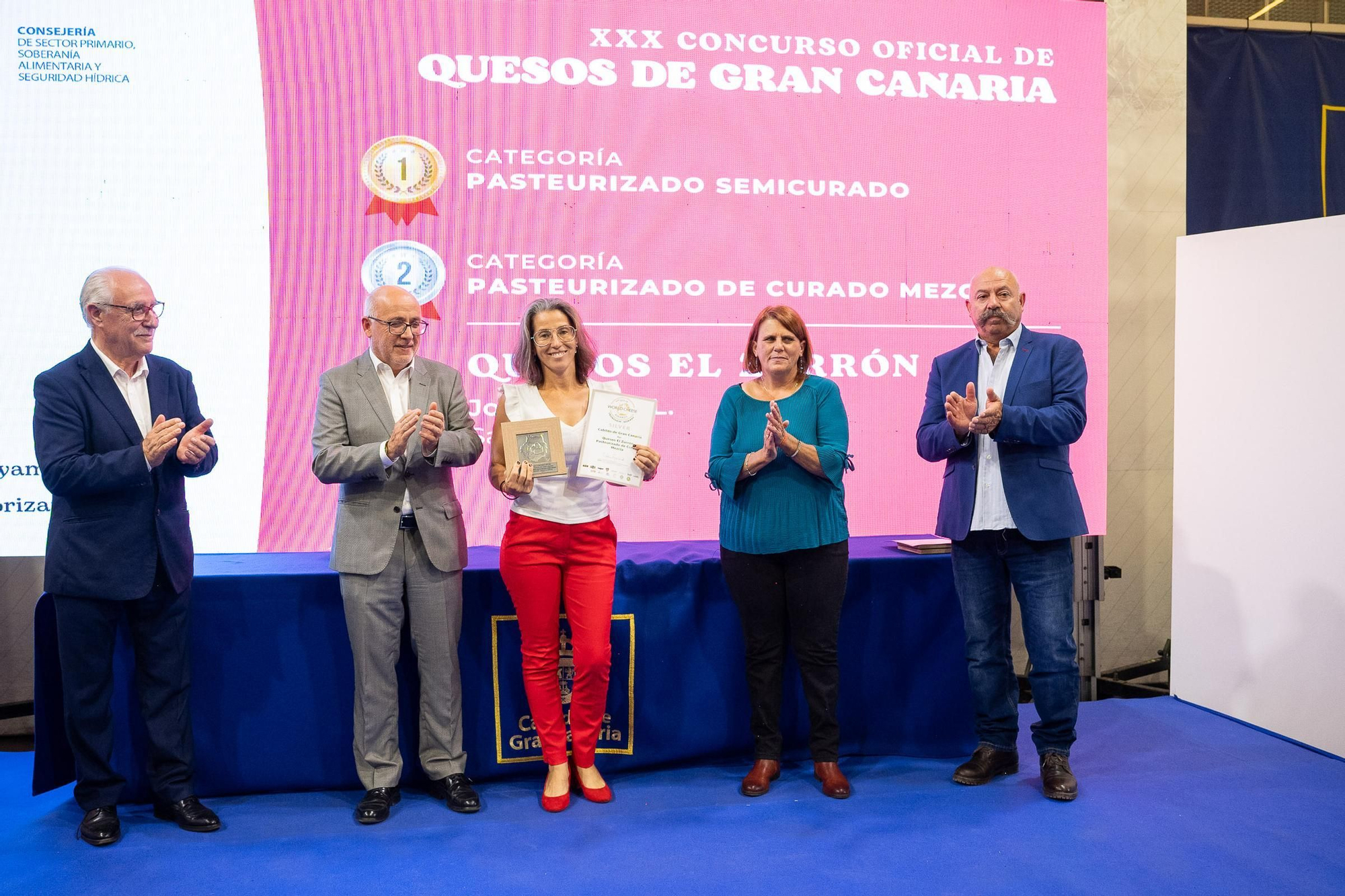 Entrega de premios de los concursos oficiales de queso y vino de 2023