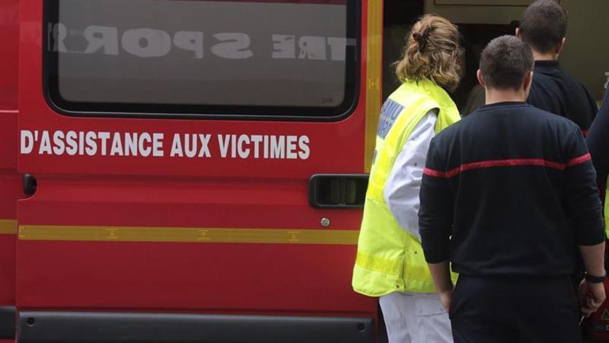 Al menos 12 muertos en un choque entre un autobús y un camión en Francia