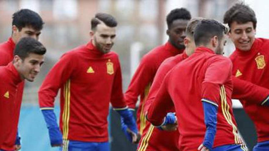 Gayà, en un entrenamiento con la selección.