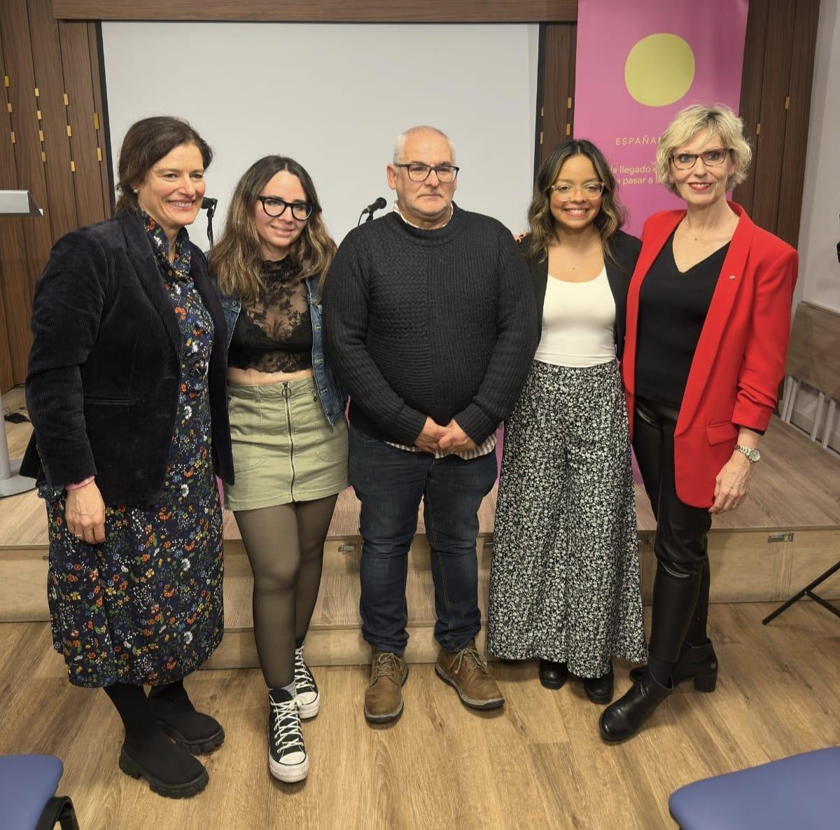 La Plataforma Ayuda Venezuela ofrece asesoramiento y orientación a venezolanos que aterrizan en Madrid.