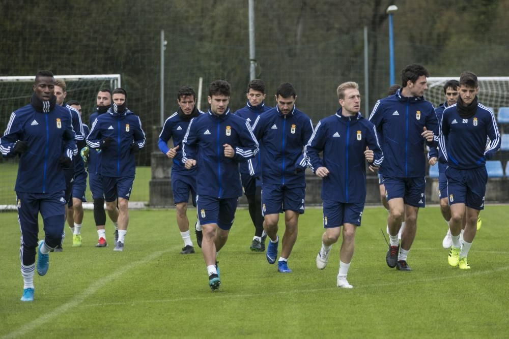 Primer entrenamiento del Real Oviedo después del derbi