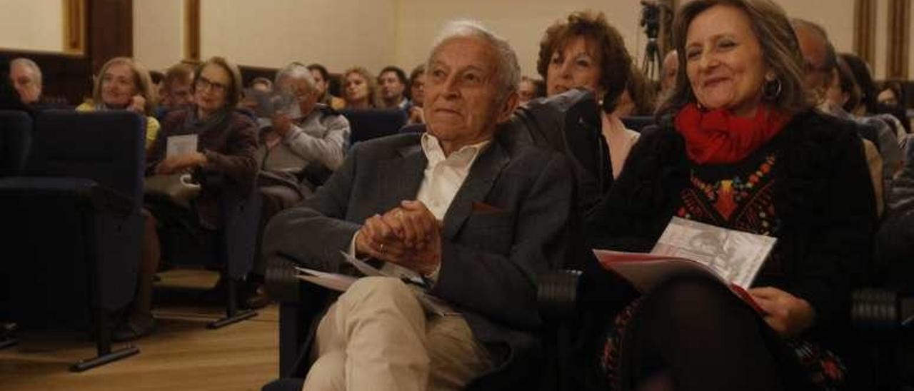 Carlos Guitián, durante al acto de homenaje en el Liceo. // Jesús Regal