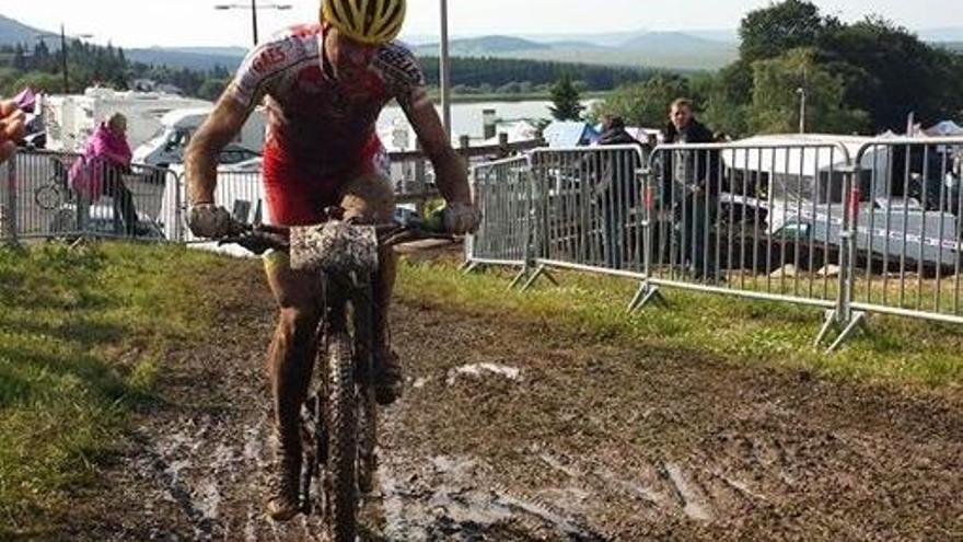 Anna Villar i Pau Egeda participen a la Coupe de France a l&#039;estació de Super Besse