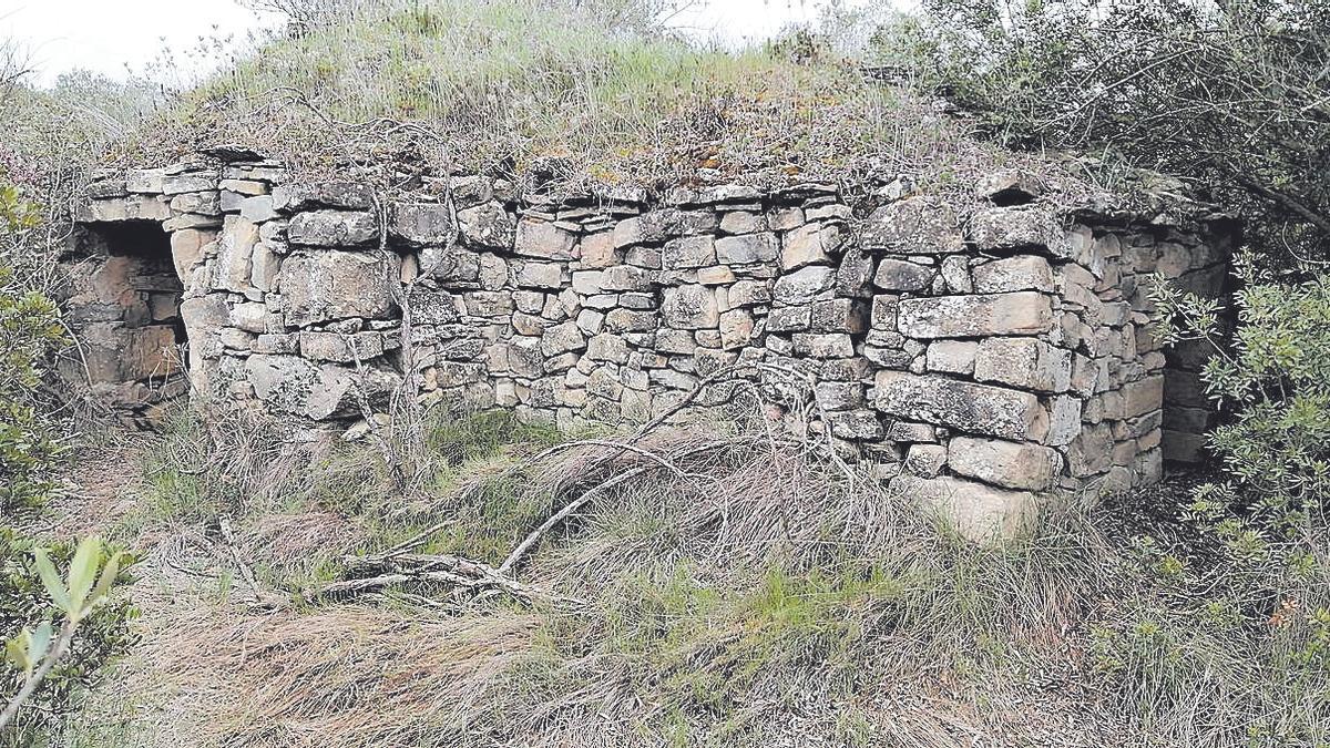 Una singular barraca doble adossada