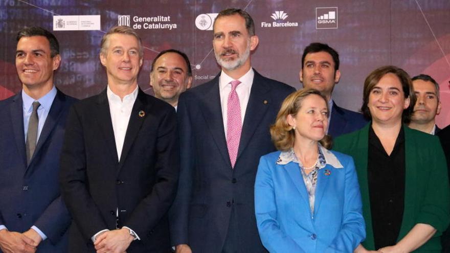 Les autoritats amb el rei Felip VI, el president espanyol Pedro Sánchez i l&#039;alcaldessa Ada Colau