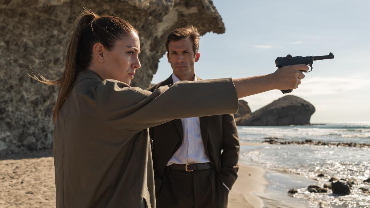 Llega a Netflix ’Jaguar’, una lucha de justicia y memoria histórica. En la foto, Blanca Suárez e Iván Marcos. 