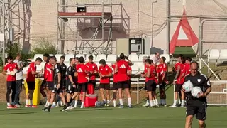 El Sevilla comienza la semana de entrenamientos dobles con el Birmingham en el horizonte