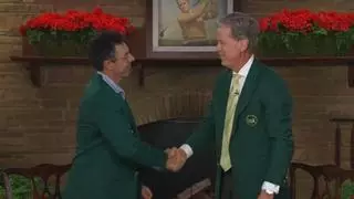 Un maduro Rory McIlroy hace historia en el Masters