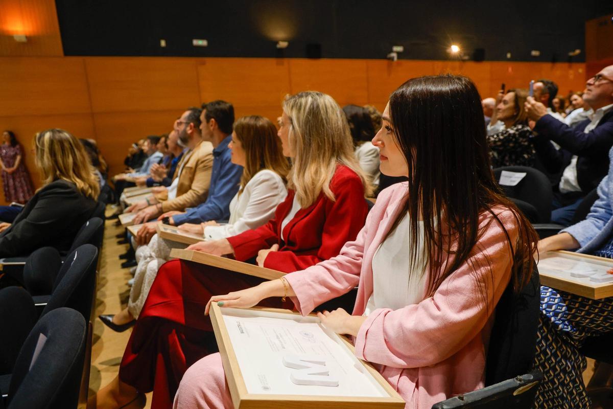 Parte de los profesores y profesoras de Secundaria homenajeados por el alumnado de la Politècnica.