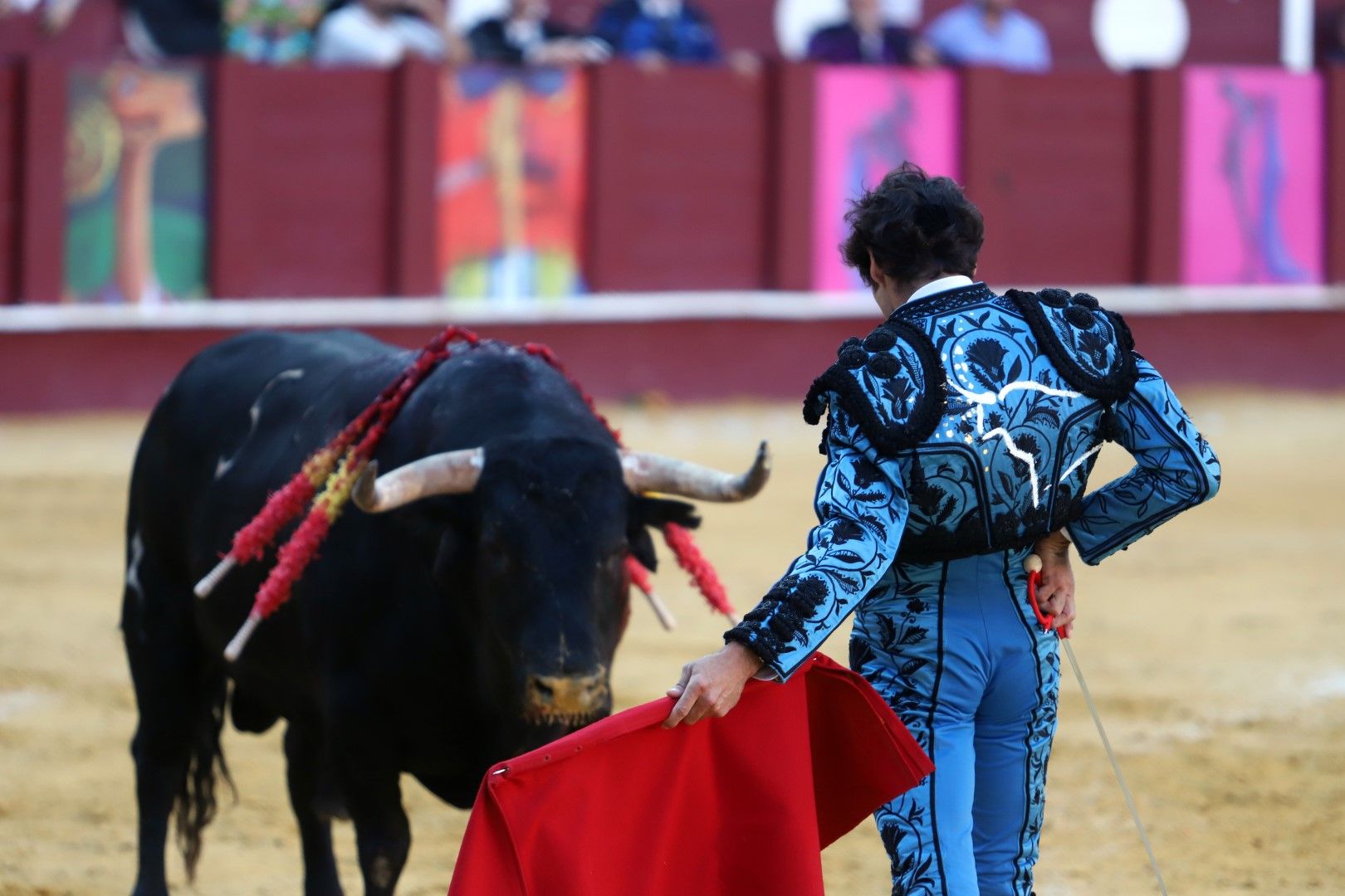 Roca Rey desata la locura en la "Picassiana" de Málaga