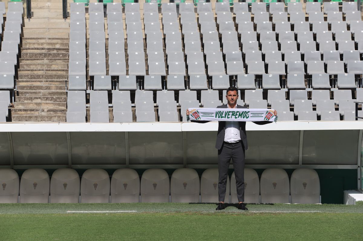 La presentación de Iván Ania en el Córdoba CF, en imágenes
