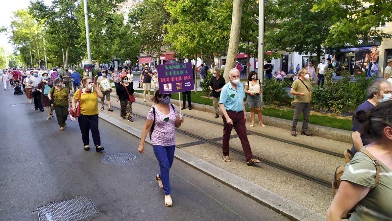 Manifestación en contra del hospital privado