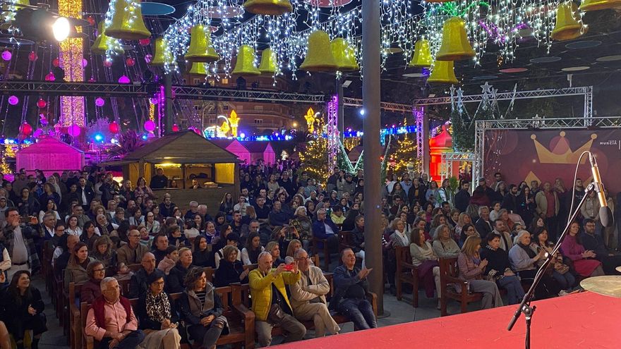El Mercado Navideño y la visita al &#039;corazón&#039; del Gran Árbol de Murcia abren mañana sus puertas
