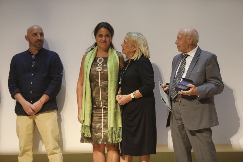 Facosa premia al comercio local en Sagunt.