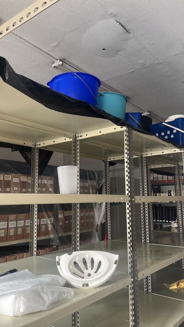 Goteras en el Archivo Municipal