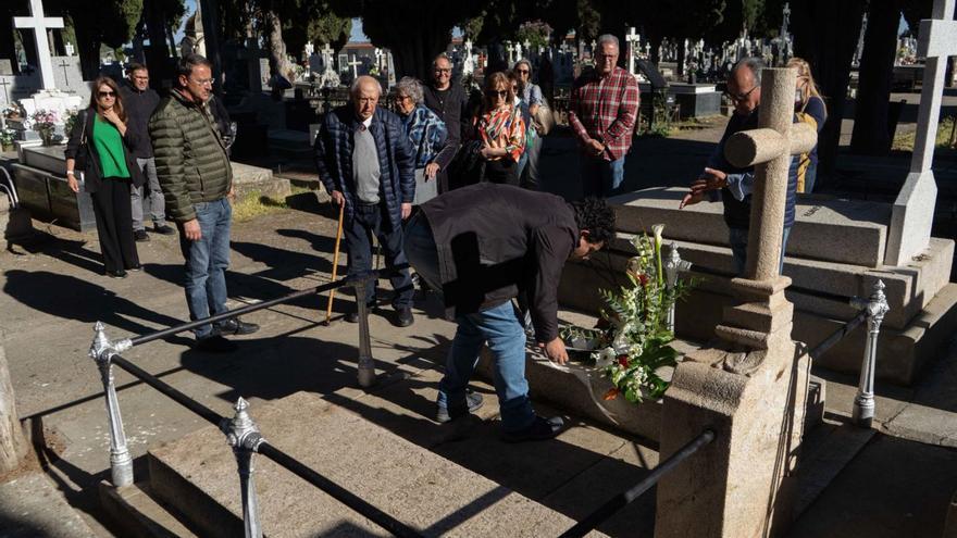 Ofrenda floral a Segundo Viloria en el centenario de su muerte