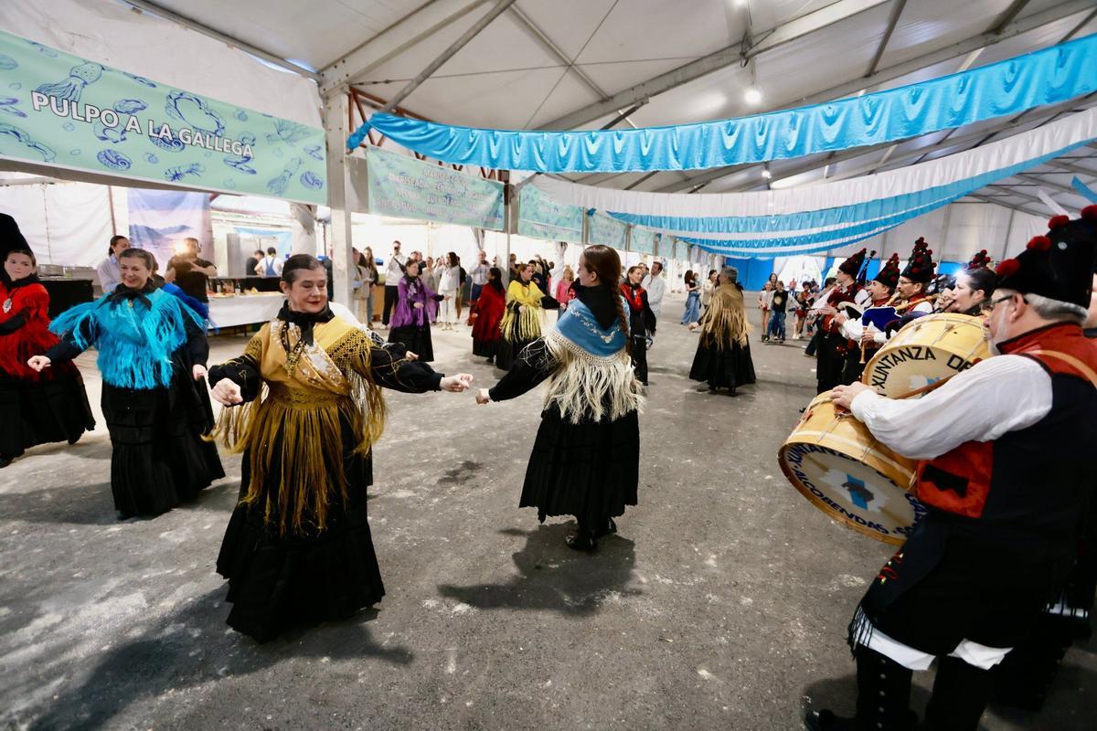 La 'Feria del Marisco' en Madrid también cuenta con actividades culturales que proveerán a los asistentes del mejor ambiente gallego.