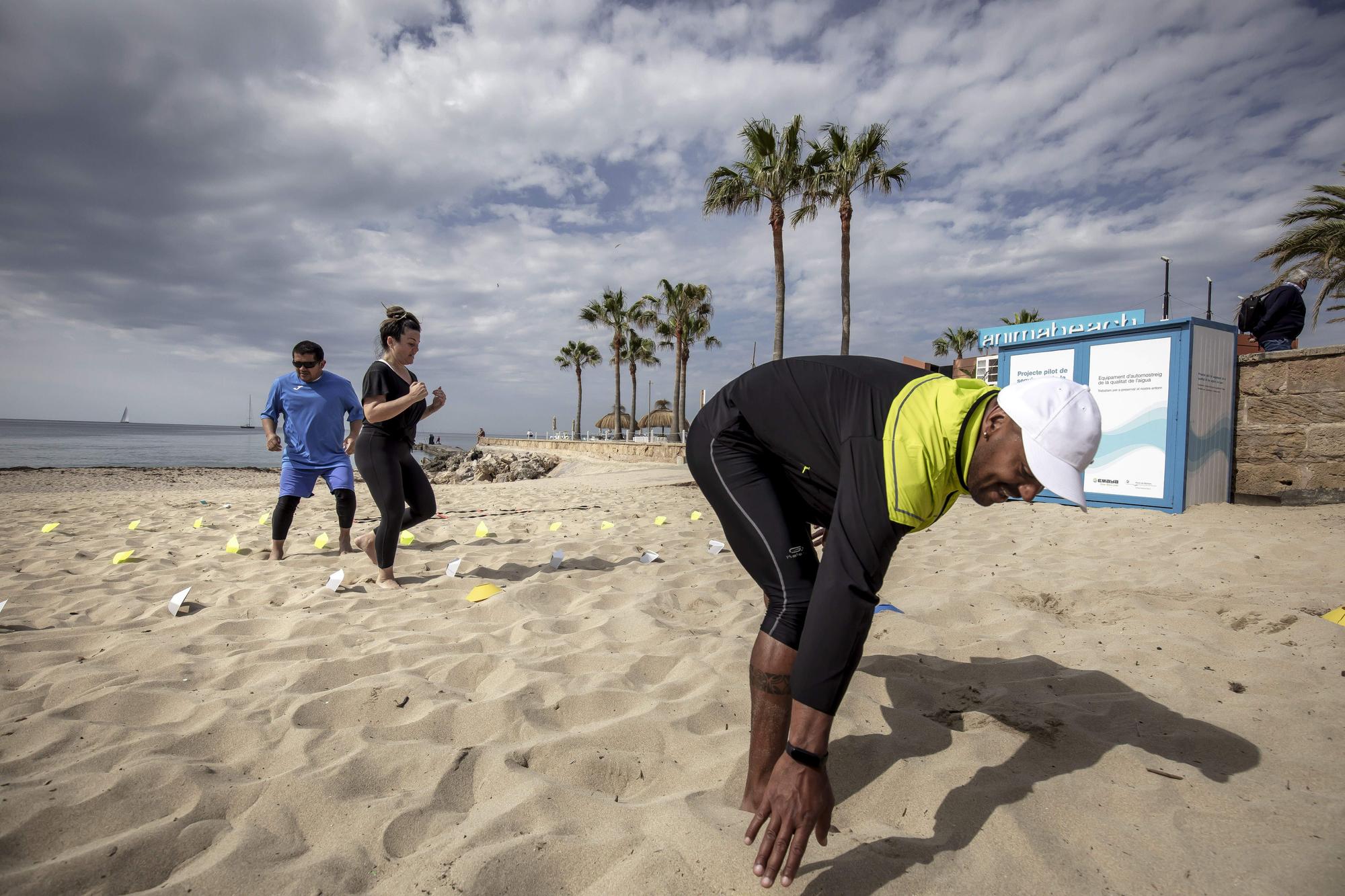 Gimnasia grupal al aire libre