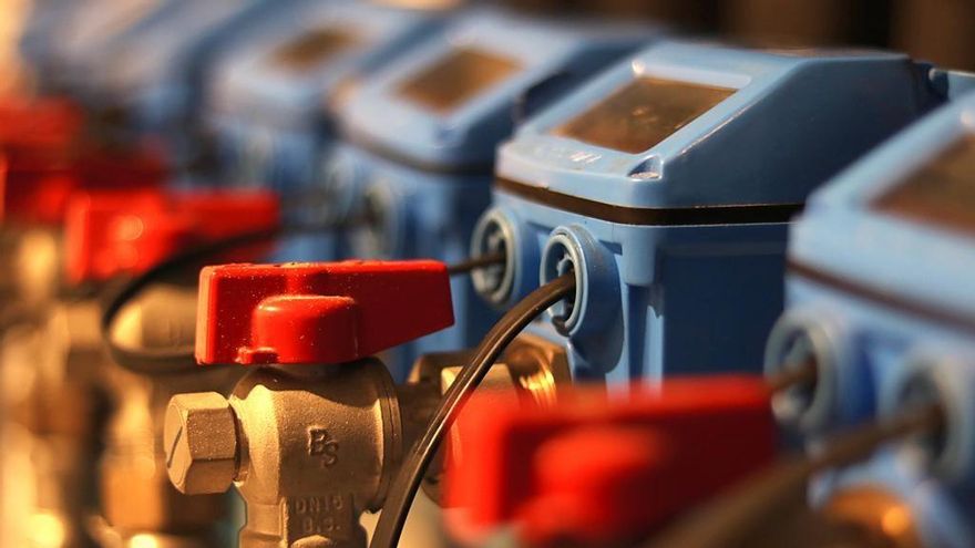 Emasa aprueba ayudas a las comunidades de propietarios para que instalen contadores individuales