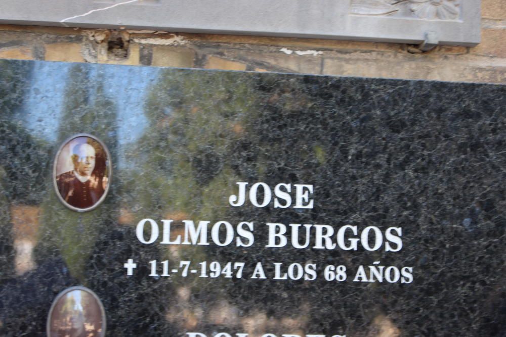 José Olmos Burgos (1936), con foto, último alcalde antes de la llegada del Frente Popular.