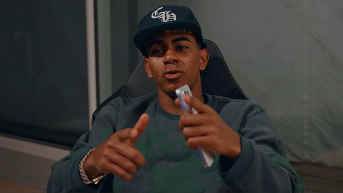 Lamine Yamal presenta su vídeo en YouTube.