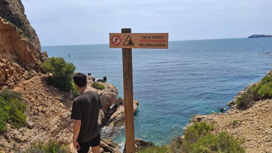 Xàbia cierra por los desprendimientos y el riesgo de despeña
