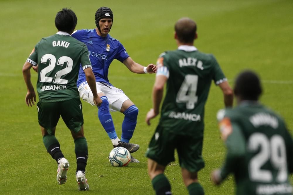 El partido del Oviedo, en imágenes