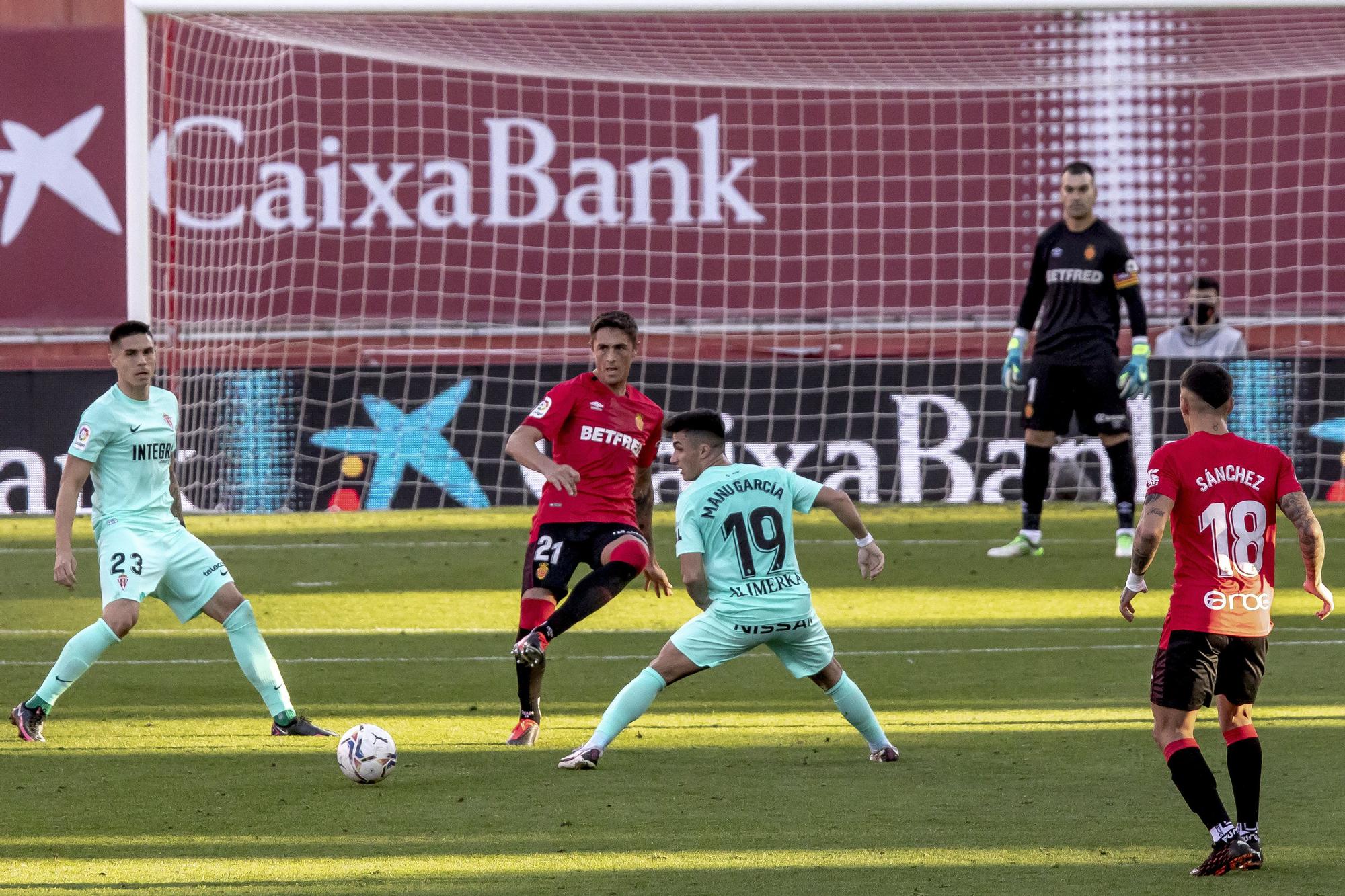 El Mallorca da por bueno el empate frente al Sporting