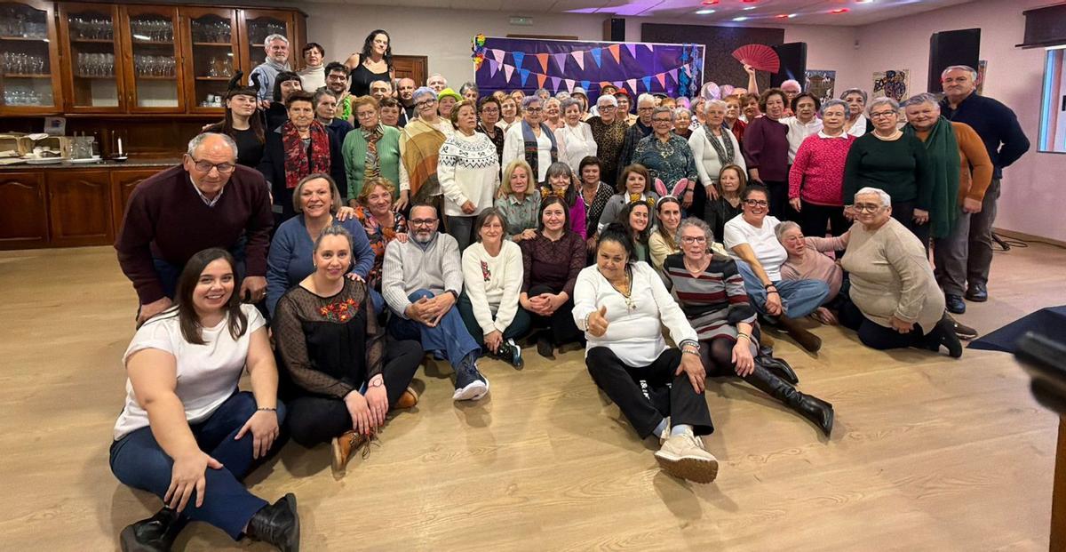 Xuntanza dos participantes de Anacos no Restaurante Río Liñares.