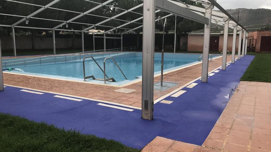 La piscina de Benifairó durante las obras