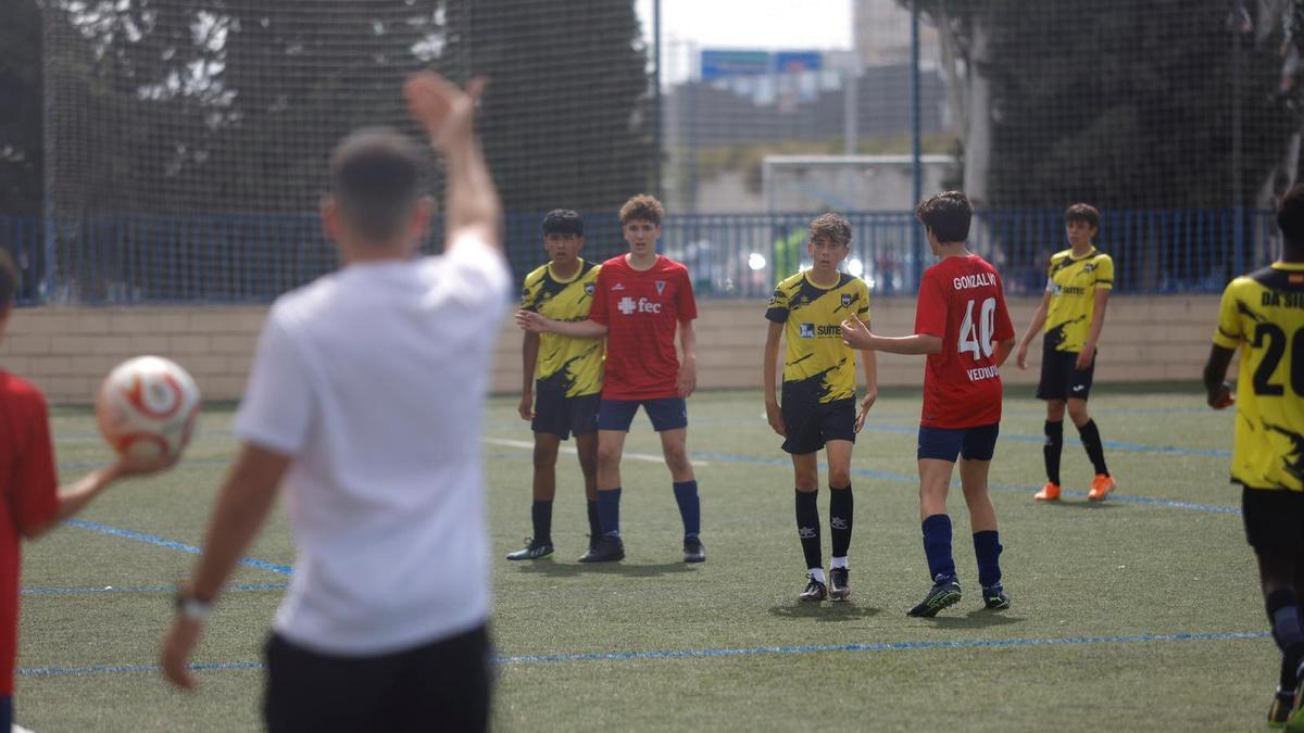 En imágenes | El Día del Fútbol Base en los campos de la Federación de Zaragoza