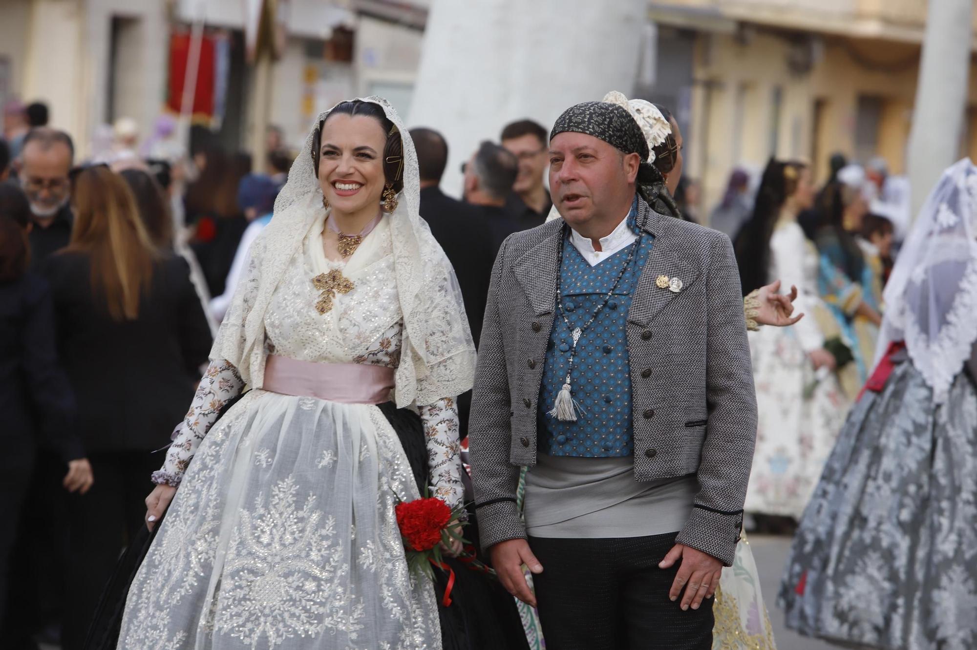 Multitudinaria Ofrenda fallera en Xàtiva