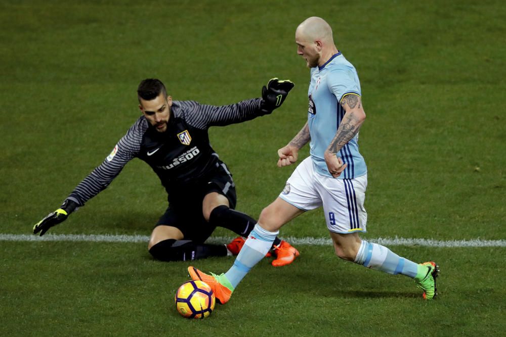 Las mejores fotografías del partido del conjunto celeste en el Vicente Calderón