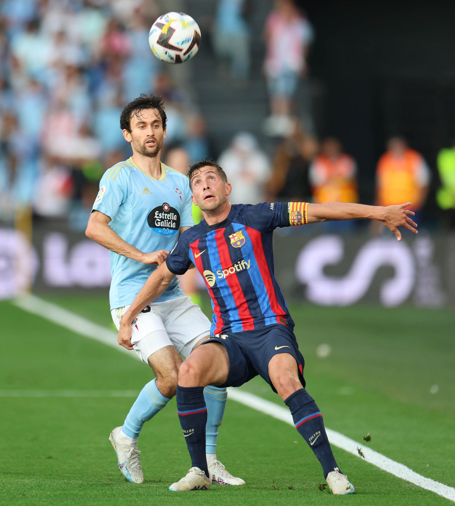 Lágrimas de felicidad en Balaídos: otro final de temporada agónico del Celta