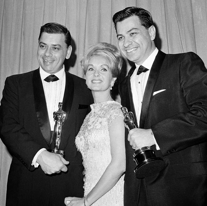 Debbie Reynolds Richard M. Sherman y Robert Sherman