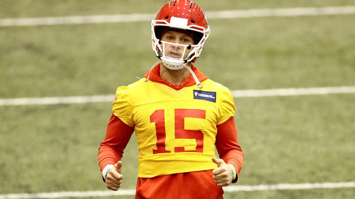 Patrick Mahomes, quarterback de los Kansas City Chiefs, en un entrenamiento previo a la final.