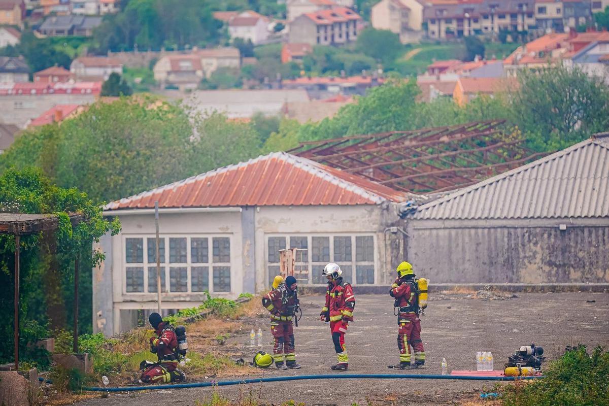 Se incendia la fábrica abandonada de Santa Clara en Vigo