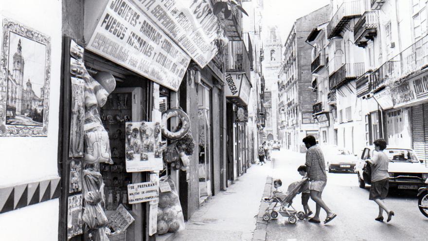 Un paseo por Ciutat Vella de finales de los años 80