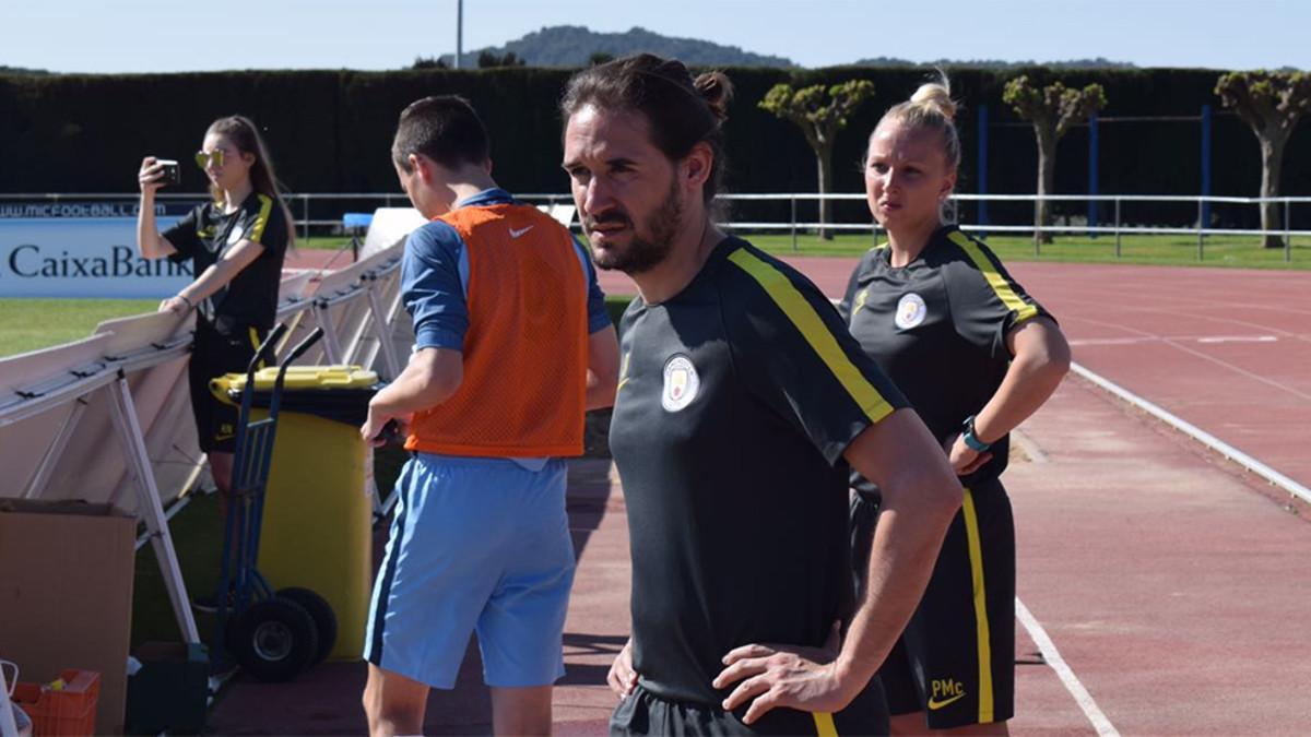 Enric Vallès durante el partido de su equipo en el MIC