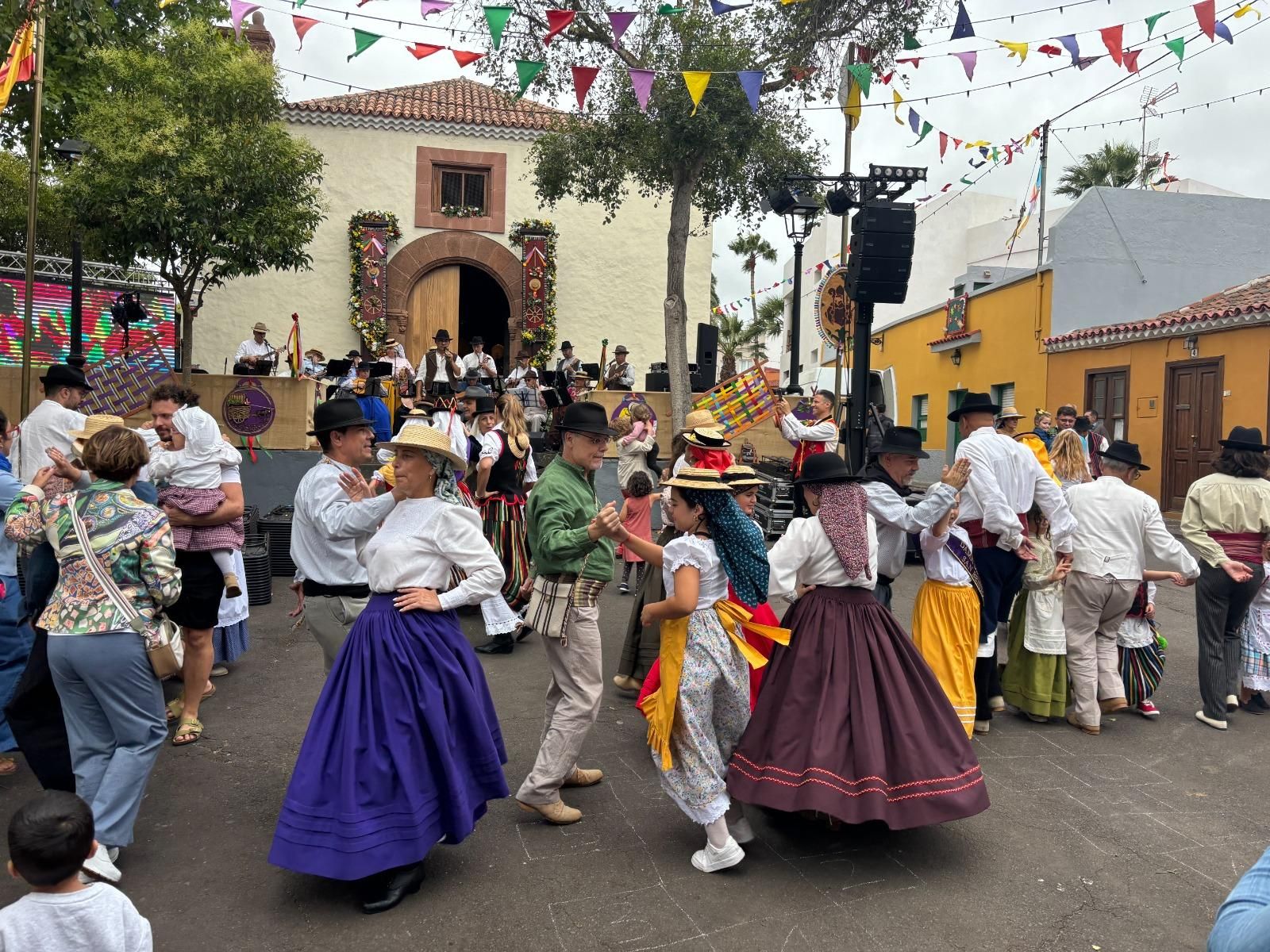 Baile de magos infantil por San Benito