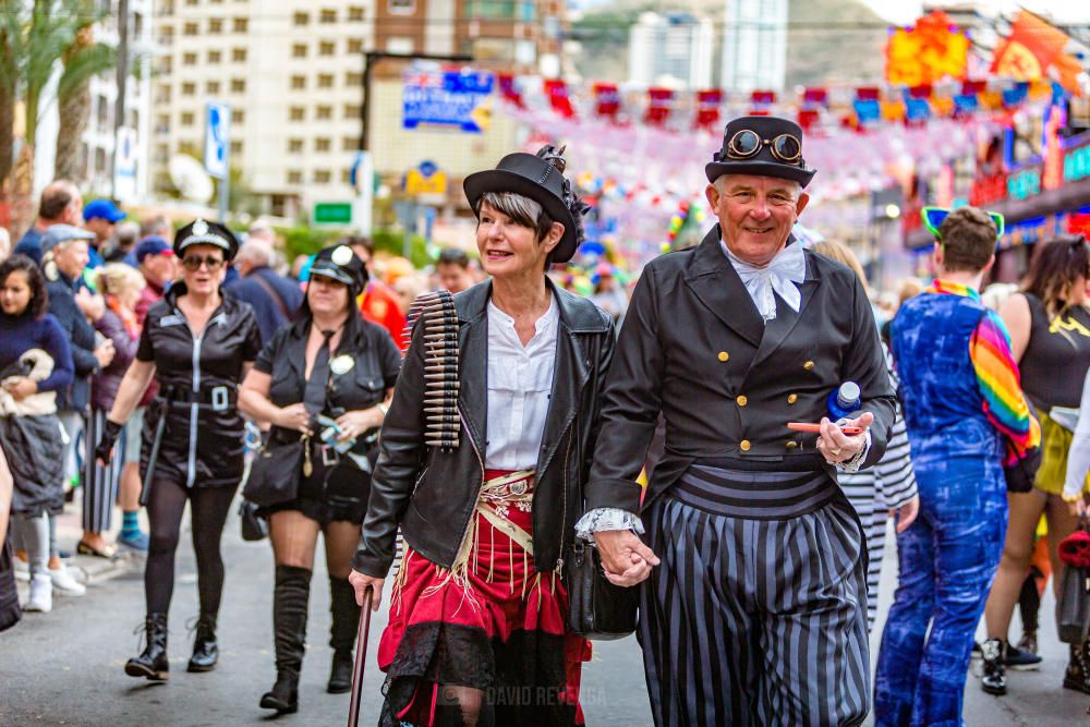 Más de 35.000 personas participan en una gran fiesta de disfraces que se celebra cada año el jueves siguiente a las Fiestas Mayores Patronales