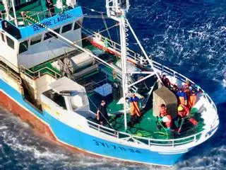 Evacuado un marinero por un accidente a bordo de un palangrero a 15 millas al oeste de las Cíes