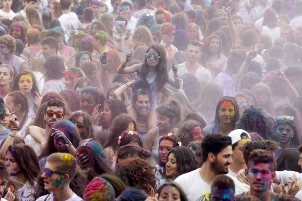 Holi Party en el Niemeyer