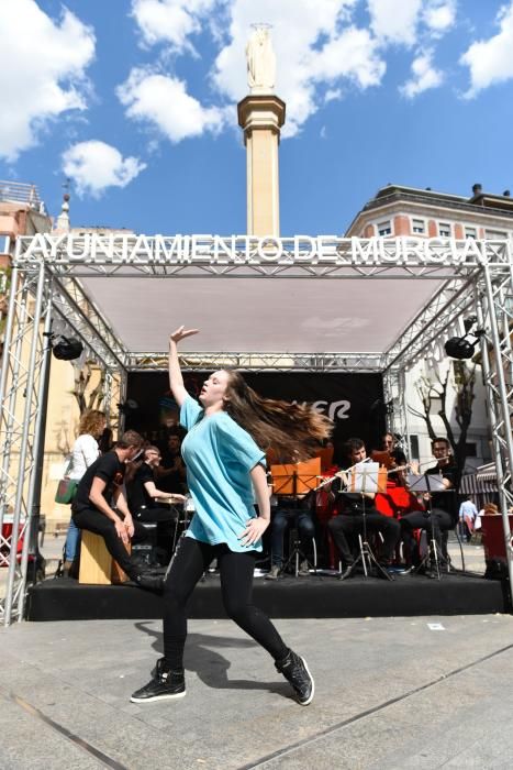 'Pianos en la calle' en la Plaza de las Flores