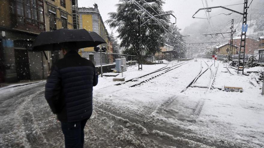 Asturias, en aviso amarillo por lluvia, nieve y oleaje