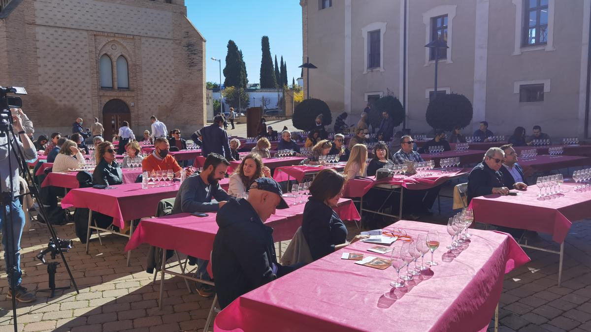 Más centenar de personas han disfrutado de un maridaje de vino y música