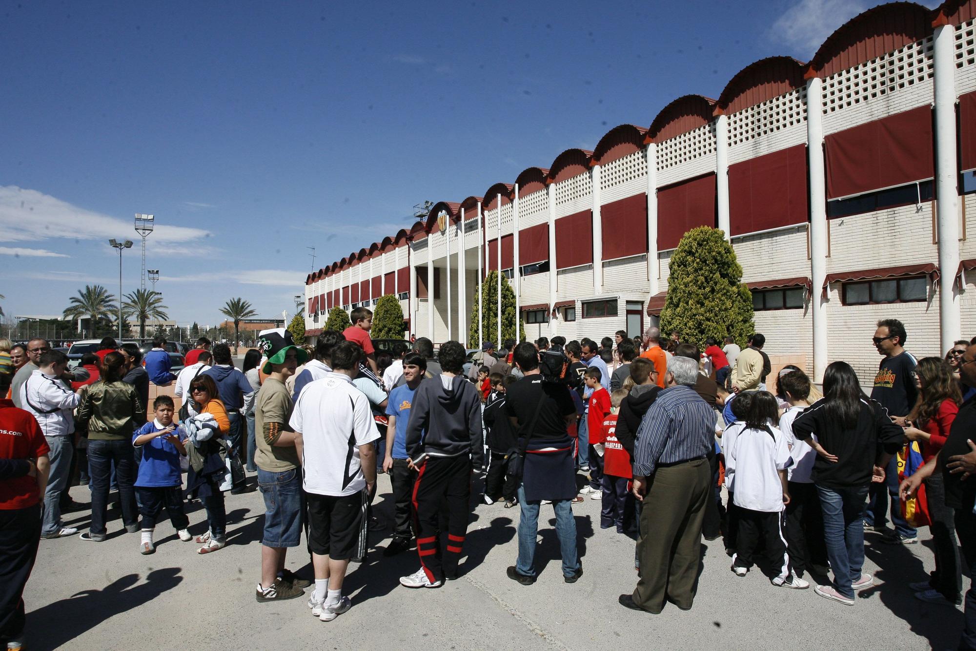 Cuando la Ciudad Deportiva de Paterna era un lugar de peregrinaje para los valencianistas