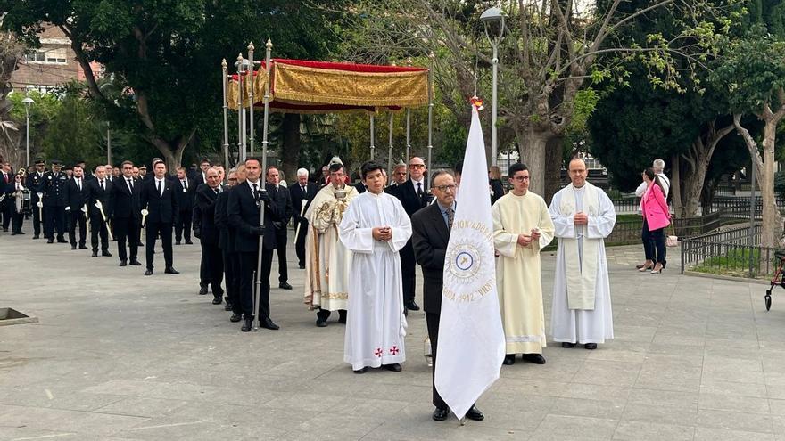 Religiosidad popular y tradición de la mano en la procesión del Comulgar de San Vicente Ferrer en Callosa de Segura