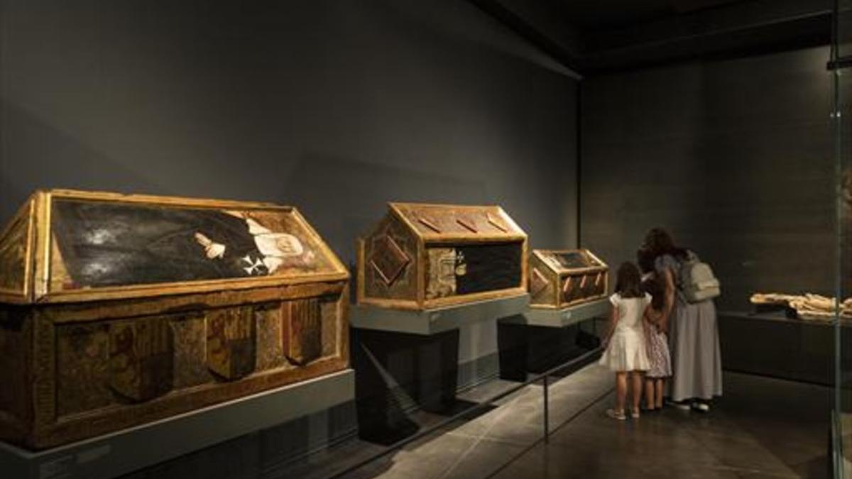 Cajas sepulcrales de Sijena custodiadas por el Museu de Lleida.