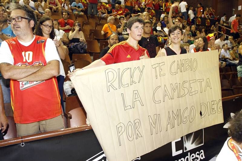 Fotogalería: Ambiente de lujo en el partido España-Macedonia